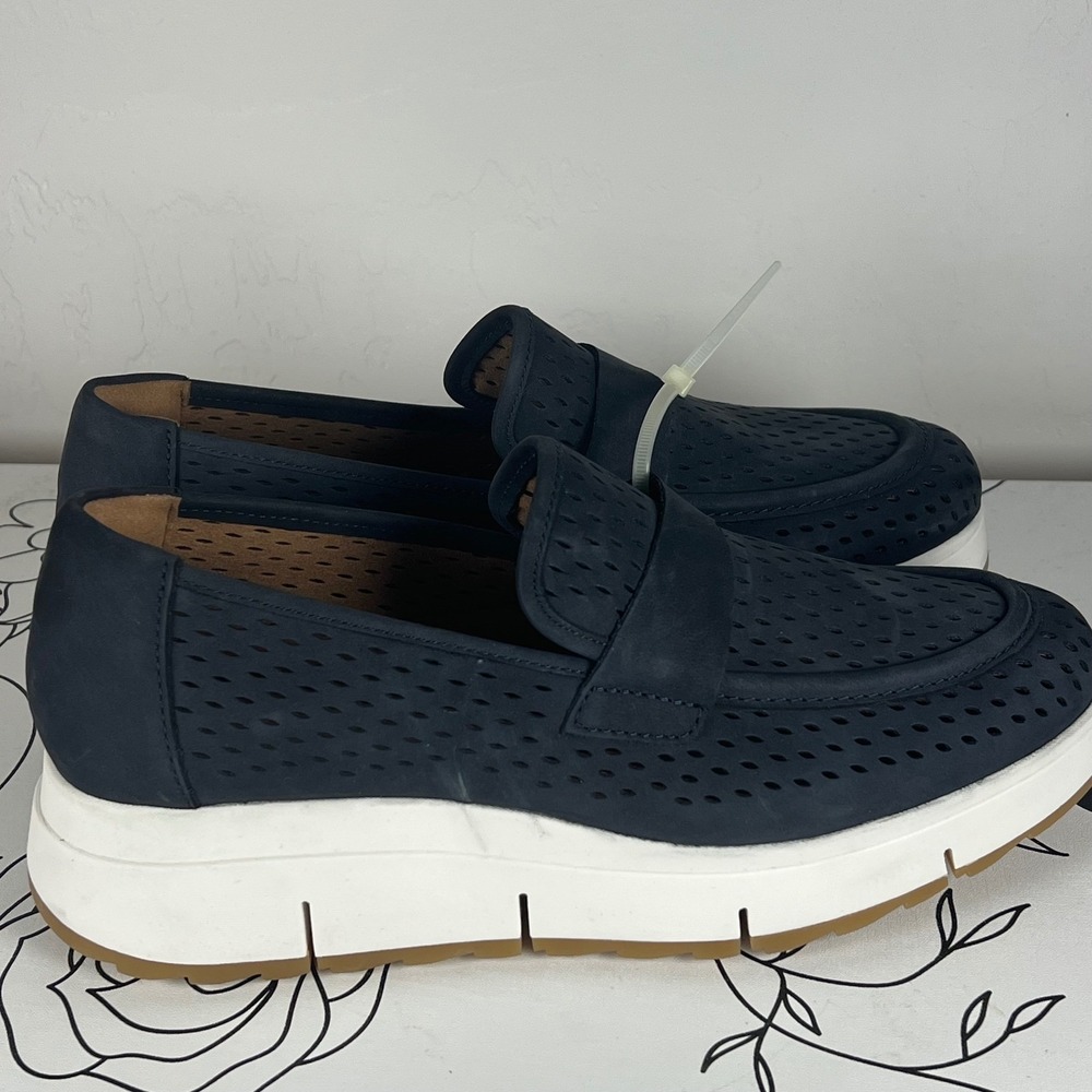 Clarks Lorini Edge Navy Nubuck Perforated Platform Loafers Womens 9.5 M - Picture 3 of 8